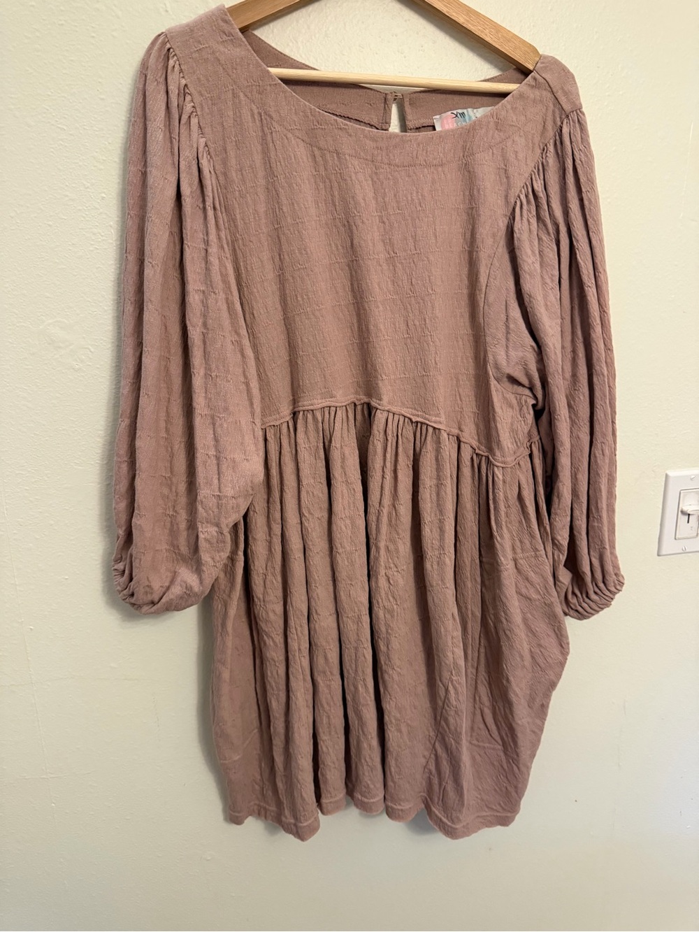 Relaxed Ruched Long-Sleeve Tunic Dress in Mauve